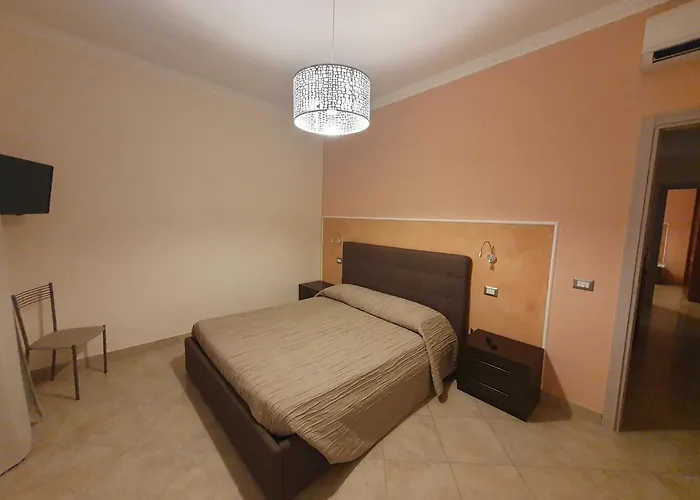 Apartment Flat 8 In House